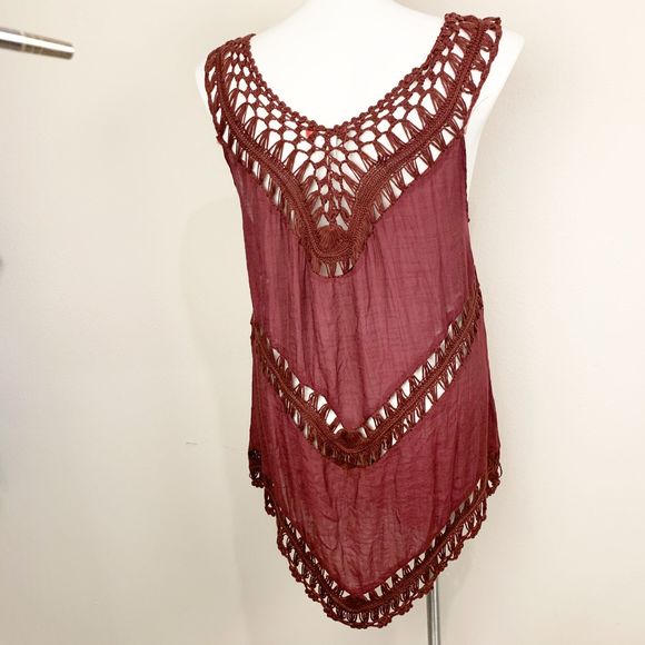 Vivid Importers of NY Burgundy Blouse - Picture 2 of 3